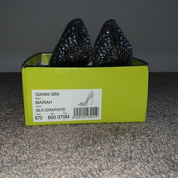 Gianni Bini Heels Size 7 - Picture 4 of 4